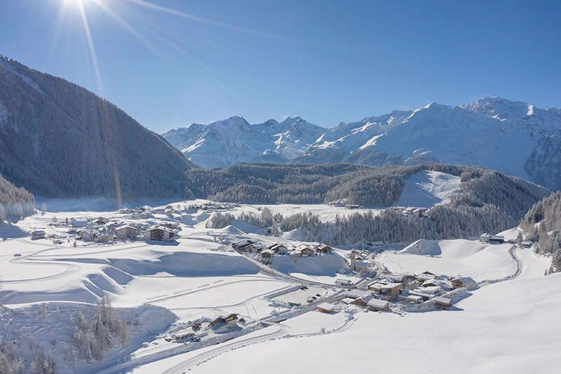 Ortsansicht von Niederthai im Winter